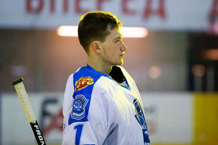 Один з аутсайдерів Української хокейної ліги підписав бронзового призера першості