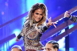 Дженнифер Лопес назвала список продуктов, которых нет в ее рационе