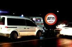 Під Києвом авто збило двох дітей: хлопчик у реанімації