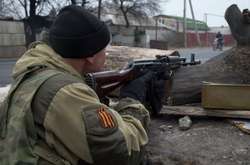 Доба в АТО: двох військовослужбовців поранено