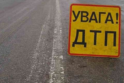 «Доли секунды, и дети отлетели»: под Киевом автомобиль сбил на «зебре» школьников