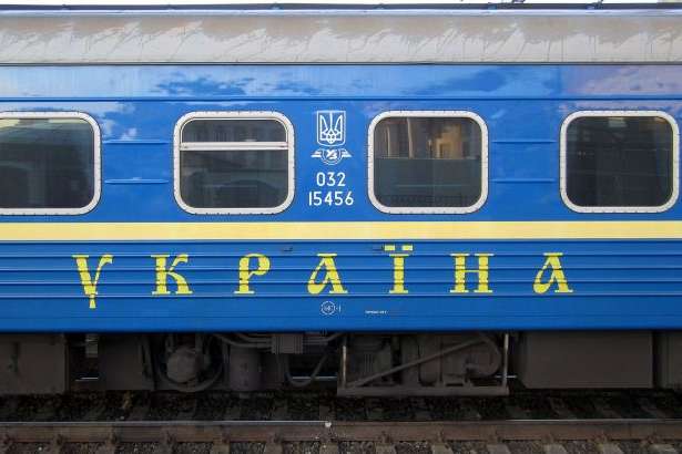 «Укрзалізниця» взялась за ускорение пассажирских поездов