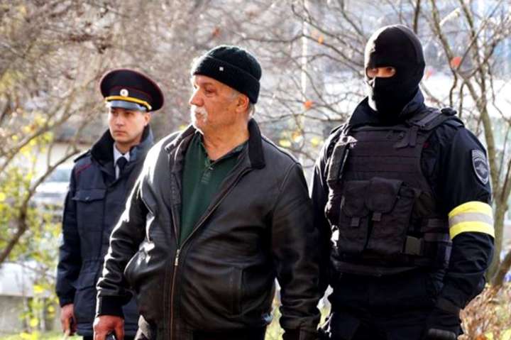 Масштабна спецоперація ФСБ в Криму: кримських татар закрили в СІЗО