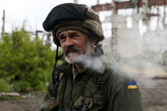 Українським військовим дозволили носити бороду і вуса