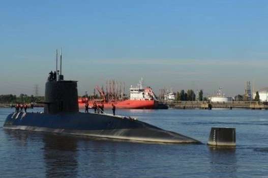 Исчезновение аргентинской субмарины: ВМС заявили о масштабном взрыве