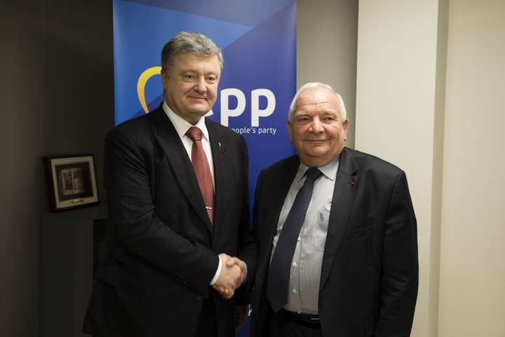 Зустріч президента України Петра Порошенка з президентом Європейської народної партії Джозефом Долем - Порошенко сподівається на підтримку з боку ЄНП на саміті «Східне партнерство»