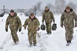Міністр оборони відвідав район проведення АТО (фото)
