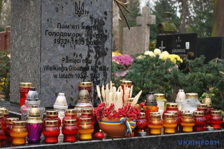 У Польщі вшанували пам'ять жертв Голодоморів в Україні