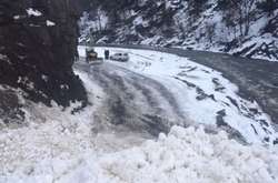 Рятувальники попередили про значну лавинну небезпеку у Карпатах