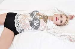 59-летняя Шэрон Стоун снялась в стильной фотосессии для Haute Living