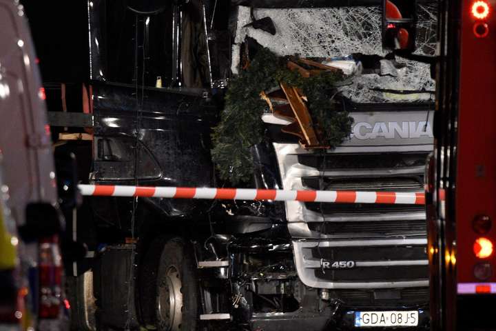 «Ісламська держава» погрожує нападами на різдвяних ярмарках у Європі