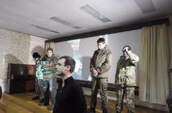 Націоналісти зірвали у Луцьку показ радянського фільму про льотчиків (фото)