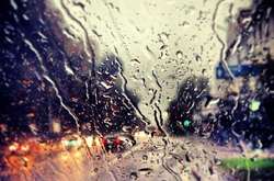 На понеділок синоптики обіцяють хмарну погоду з дощами