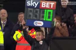 Фанат «Норвіча» замінив арбітра у матчі Чемпіоншипу (відео)