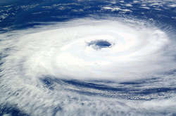 Грудень буде холодним: в Україну йде штормовий циклон