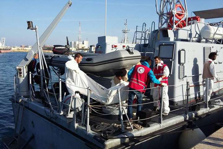 Напад акул у Середземному морі: загинула 31 людина, ще 40 пропали безвісти