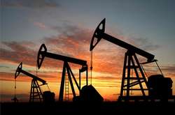 Ціни на нафту почали знижуватись