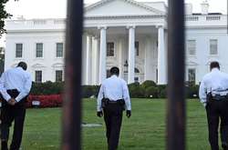  Охорона біля Білого дому 