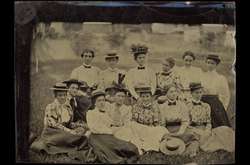 Унікальні історичні фотографії, зроблені на металевих пластинах