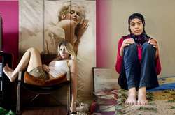 Фотограф показала, как выглядят комнаты подростков из двух разных миров 