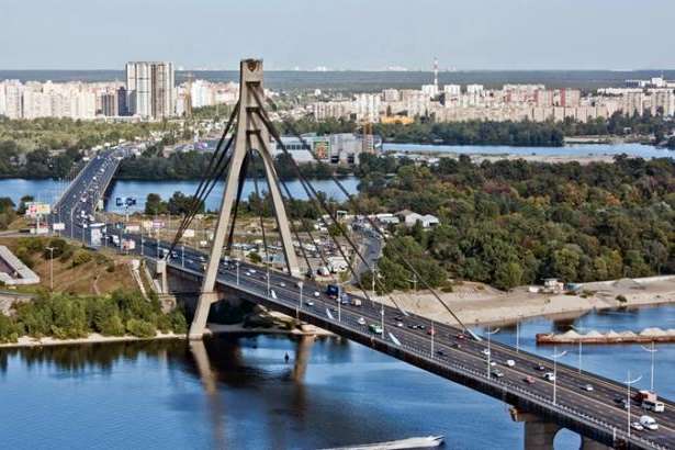 Київська влада погодила нову назву для Московського моста