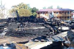  Табір «Вікторія» після пожежі  