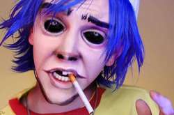 Как две капли воды: Визажист мастерски перевоплощается в известных персонажей