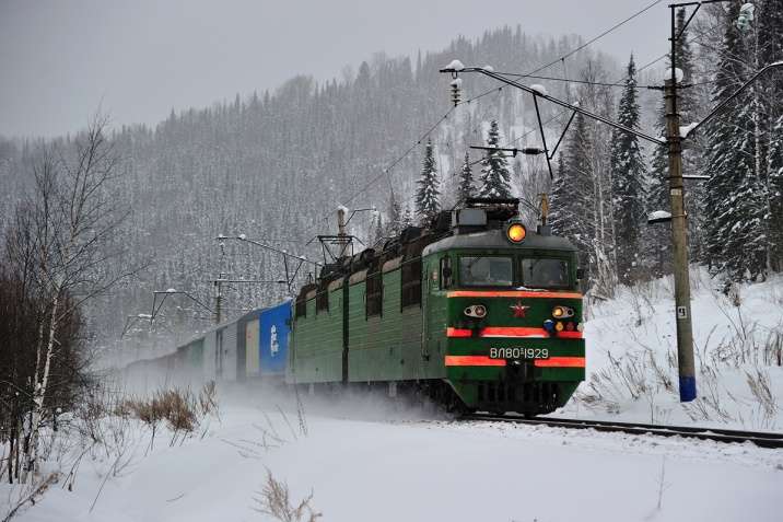 На новорічні свята «Укрзалізниця» додала ще два потяги