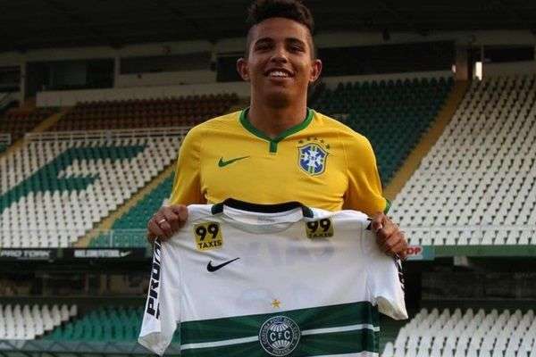 ЗМІ: «Шахтар» підписав контракт із бразильським захисником