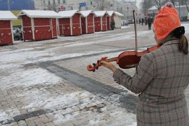Как в Киеве готовятся к празднованию Нового года (фото)