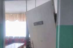 Як виглядає суд у Нікополі після вибуху гранат (фото, відео)