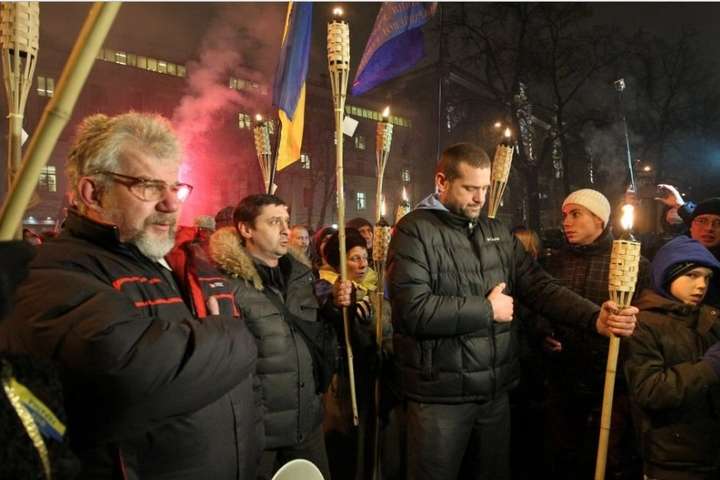 Поліція хоче притягнути до відповідальності організатора смолоскипної ходи у Києві