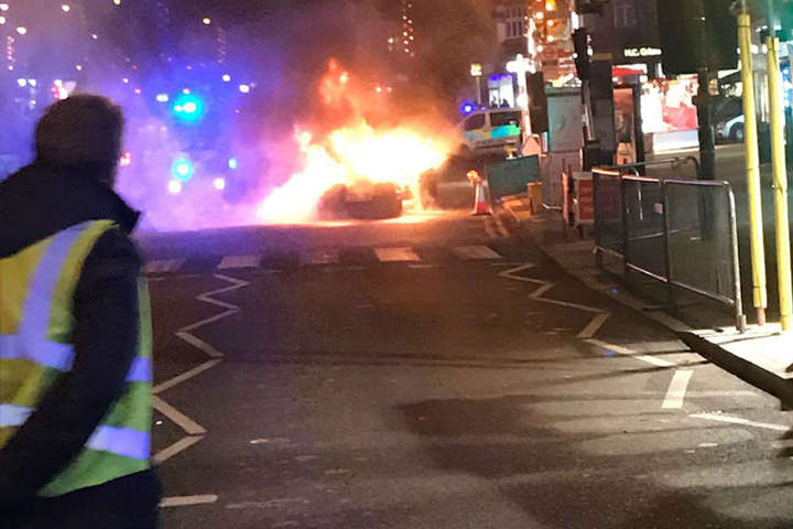 У Лондоні біля різдвяного ярмарку вибухнув автомобіль