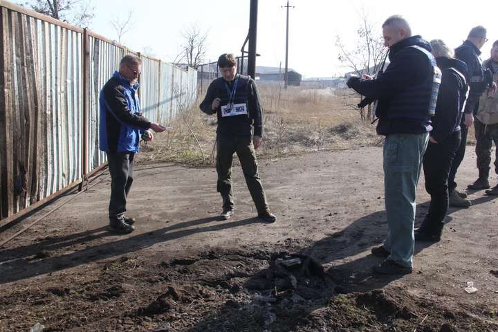 ОБСЄ: за добу кількість вибухів на Донбасі зменшилася втричі