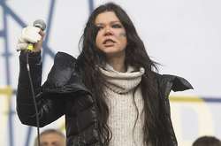 Певица Руслана призналась, что 30 ноября ушла с Майдана прямо перед разгоном 