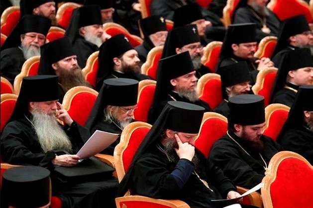 В РПЦ заборонили православним вінчатися з єретиками