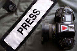 У Криму окупанти вимагають від американських журналістів розписки про те, що вони напишуть «тільки правду»