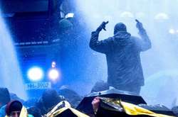 У німецькому Ганновері тривають протести: поліція застосувала водомети