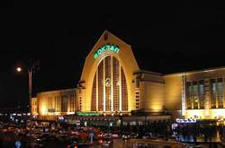 У Києві «мінували» залізничний вокзал: інформація не підтвердилася