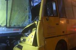 Автобус після ДТП у Києві