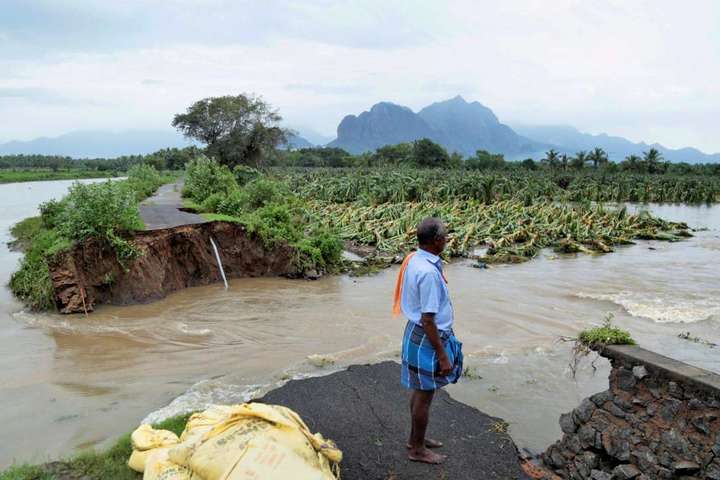 В Індії вирує смертоносний циклон: вже близько 20 жертв