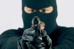 На Київщині скоєний розбійний напад на ювелірний магазин