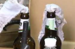 Захист Януковича на суд у «справі Майдану»  приніс бруківку, бейсбольні біти і «коктейлі Молотова»