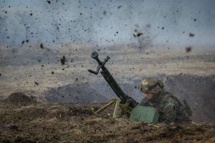 Збройні Сили відбили напад бойовиків на Світлодарському напрямку