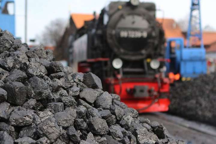 На ручному регулюванні цін на вугілля зароблять тільки трейдери, — експерт