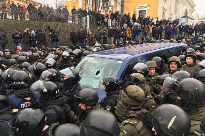 Поліція Києва посилила охорону порядку в центрі міста 