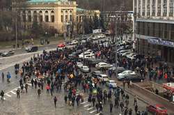 Саакашвілі та колона активістів рухаються до Верховної Ради 