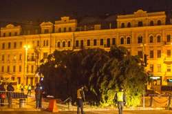 Головна новорічна ялинка прибула до Києва