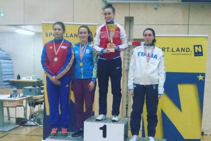 Українська молода фехтувальниця здобула бронзу на турнірі в Австрії