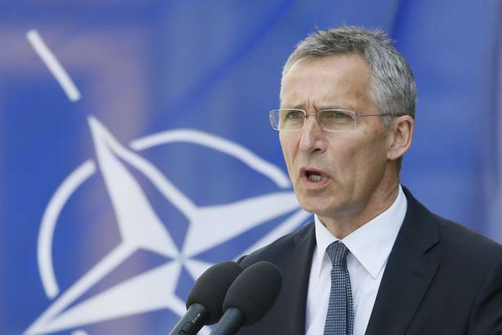 Столтенберг : НАТО відновлює контакти з Росією по військових каналах 